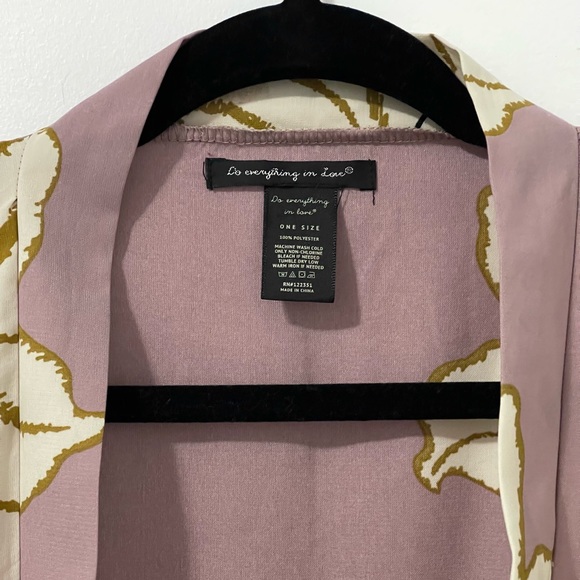 Do Everything In Love Floral Lily Pattern Mauve Long Kimono Open Front Robe OS - Picture 4 of 6